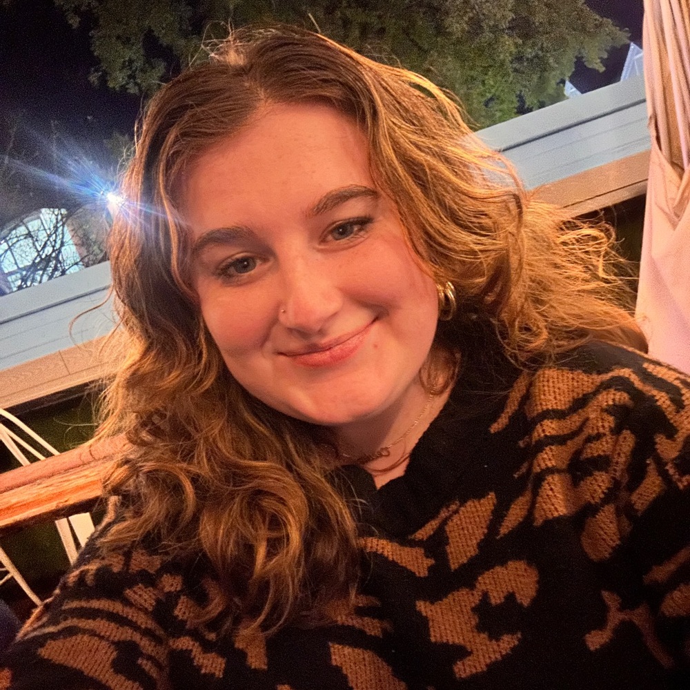 Meet your Posher, Cecilia